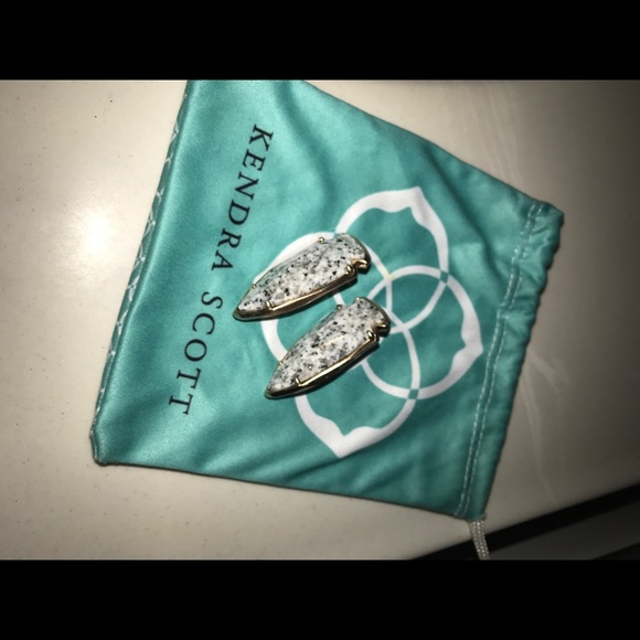 Kendra Scott Kathryn Style earrings - Picture 2 of 3